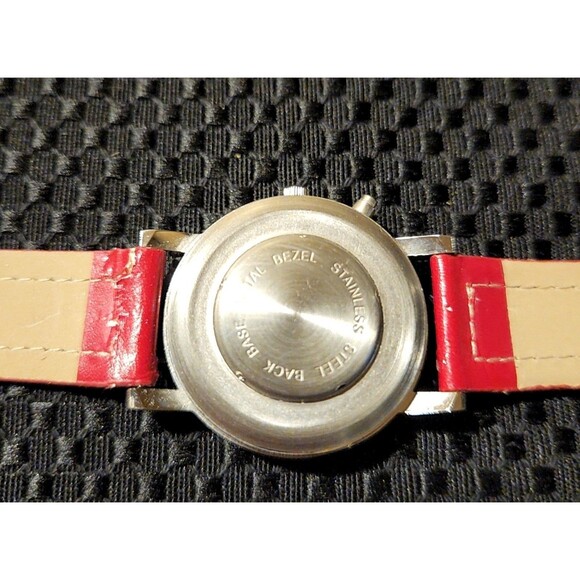 Reindeer Cahill & Co. Christmas Watch Red Green Reindeer Band Rare Holiday - Picture 7 of 8